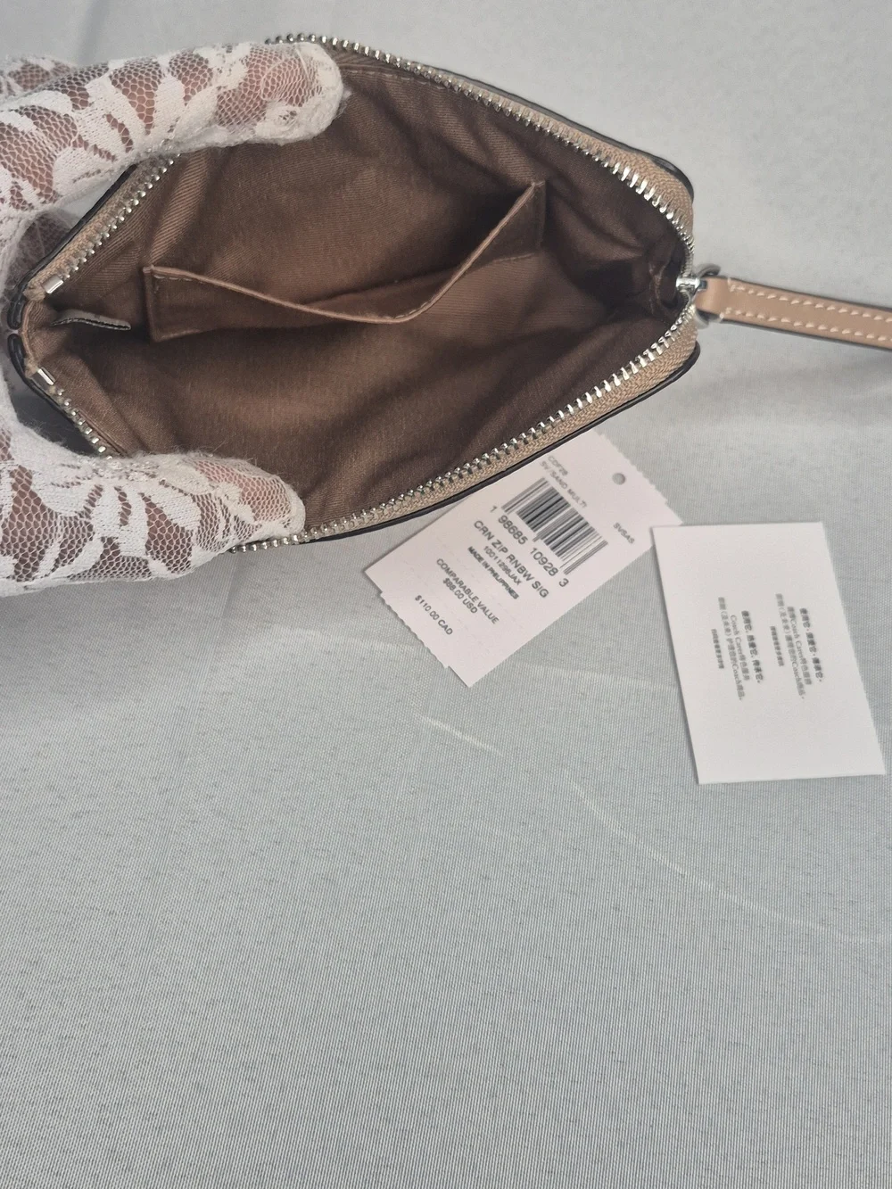 COACH Corner Zip Rainbow Signature Wristlet NWT - Picture 9 of 11